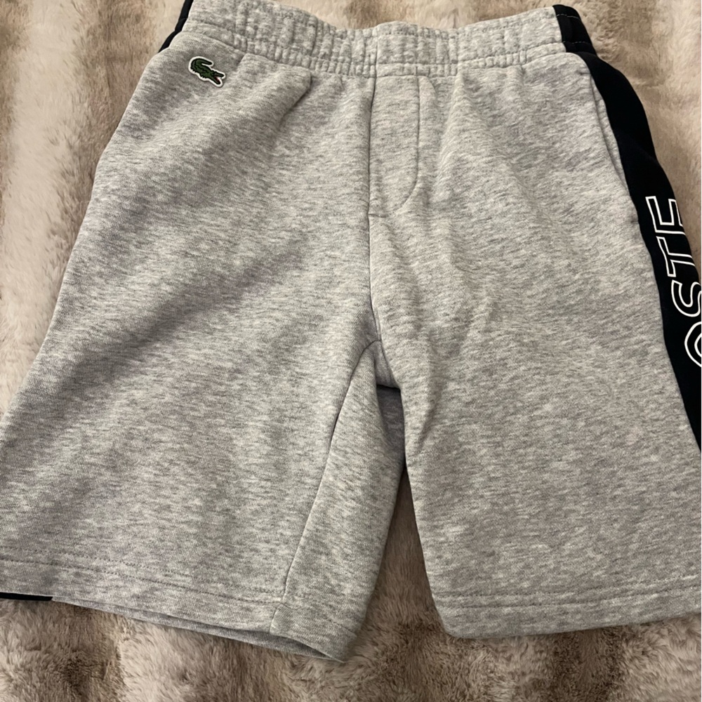 Used very good condition Boys Lacoste sweashort size 8 - Picture 3 of 3